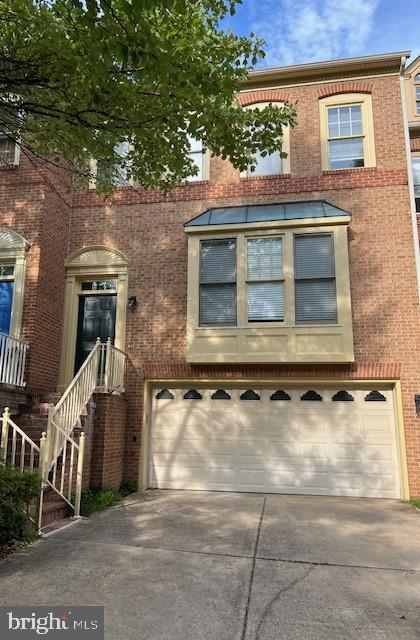 property at 9 Sterling Ct