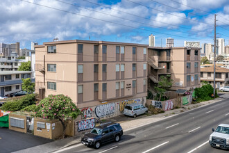 Iolani Terrace in Honolulu, HI - Foto de edificio - Building Photo