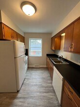 3677 N High St-Unit -A in Columbus, OH - Building Photo - Building Photo