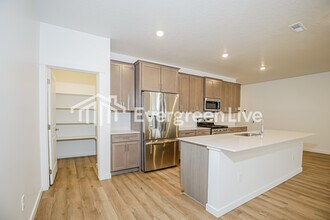 301 Ravello St in Caldwell, ID - Building Photo - Building Photo