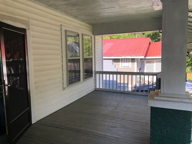1003 Peachtree St in Gadsden, AL - Building Photo - Building Photo