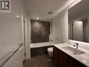 389 W 59th Ave in Vancouver, BC - Building Photo - Building Photo