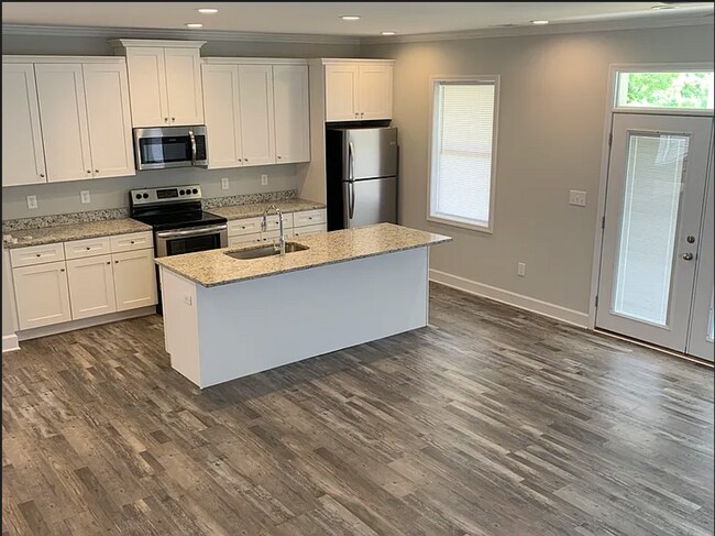 195 Northside Dr in Athens, GA - Building Photo - Building Photo