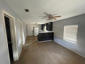 712 Narrow St in Weatherford, TX - Building Photo - Building Photo