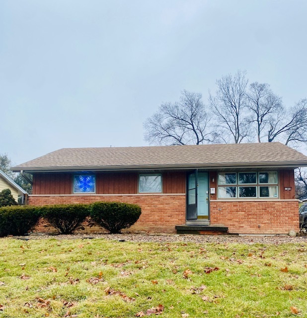 1808 Larch Pl in Urbana, IL - Building Photo