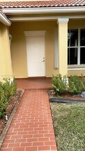 756 Sand Creek Cir in Weston, FL - Building Photo - Building Photo