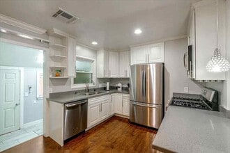 1955 Wingate Way in Hayward, CA - Building Photo - Building Photo