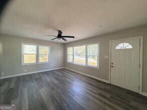 1433 Midview Dr in Decatur, GA - Building Photo - Building Photo