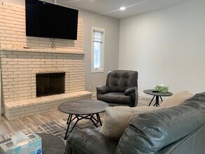 4642 Capital Ave SW in Battle Creek, MI - Building Photo - Building Photo