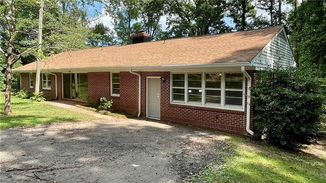 property at 2877 Winder Hwy