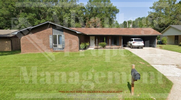 127 Oaklawn Dr in Conway, AR - Building Photo