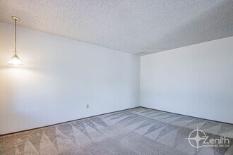 3020 NE 78th Ave in Vancouver, WA - Building Photo - Building Photo