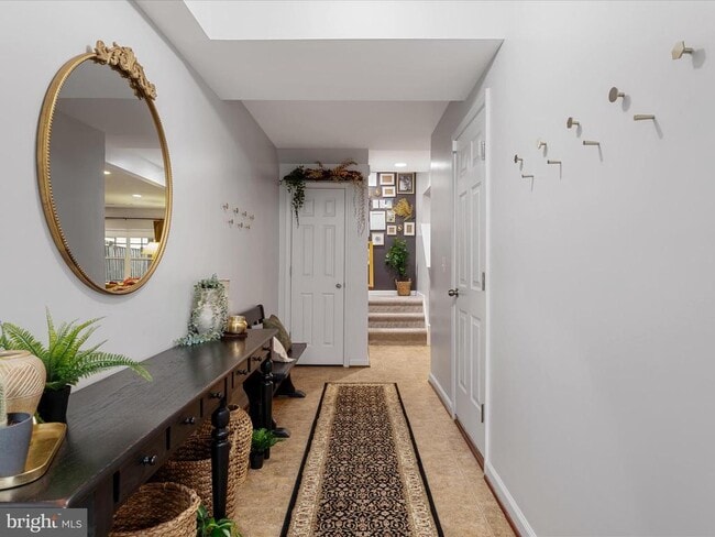 property at 104 Notions Ct