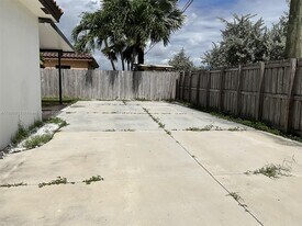 13201 SW 274th Terrace in Homestead, FL - Building Photo