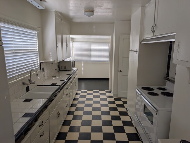 1007 Pacific St, Unit A in Santa Monica, CA - Foto de edificio - Building Photo