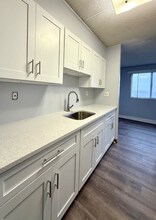 120 Huntington Turnpike in Bridgeport, CT - Foto de edificio - Building Photo