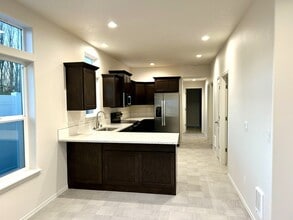 6616 W 36th Pl in Kennewick, WA - Building Photo - Building Photo