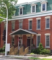 1555 White St, Unit 2 in Dubuque, IA - Building Photo