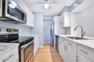 9912 Hammocks Blvd in Miami, FL - Building Photo - Building Photo