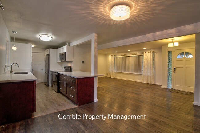 16605 NE 87th St in Redmond, WA - Building Photo - Building Photo