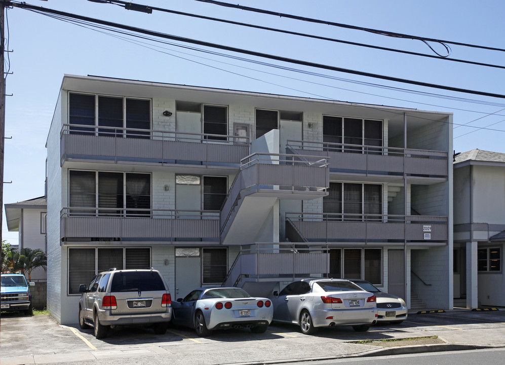 2009 Algaroba St in Honolulu, HI - Building Photo