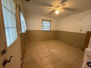 6733 Fern Cir in Leesburg, FL - Foto de edificio - Building Photo