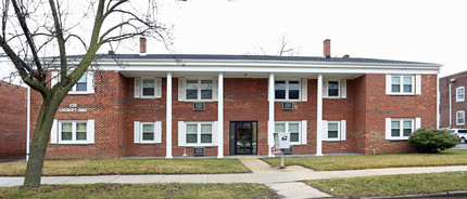 College Avenue in Racine, WI - Building Photo - Building Photo