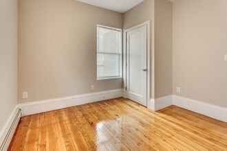 8 Shetland St, Unit 2 in Boston, MA - Building Photo - Building Photo