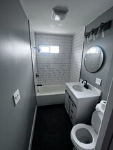 5850 Estrella Ave in Los Angeles, CA - Building Photo - Building Photo