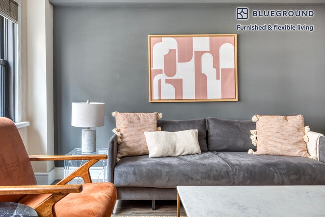 225 E 63rd St in New York, NY - Building Photo - Building Photo