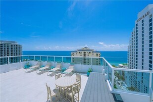 600 N Birch Rd in Fort Lauderdale, FL - Building Photo