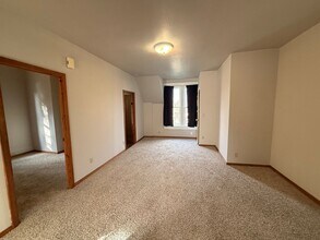 1614 Kauffman Ave in Vancouver, WA - Building Photo - Building Photo