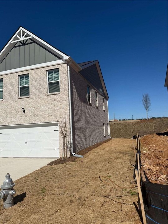 2992 Wild Santana Wy in Loganville, GA - Building Photo