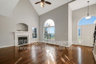 7112 Donald Wilson Dr in Fairview, TN - Building Photo - Building Photo