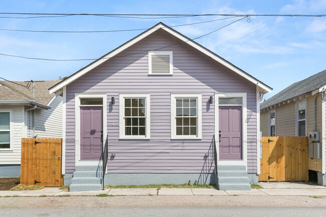 property at 8707 Green St