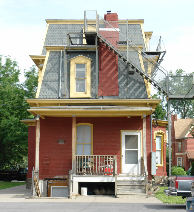 765 W 3rd St in Williamsport, PA - Building Photo - Building Photo