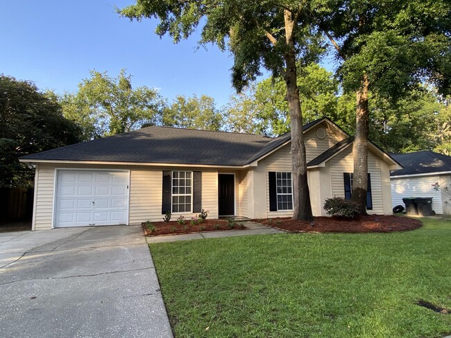 property at 1603 Hendry Ave