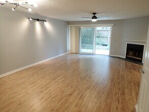 6328 Wrightsville Ave in Wilmington, NC - Building Photo - Building Photo