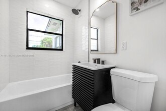 218 SW 10th Ave in Delray Beach, FL - Building Photo - Building Photo