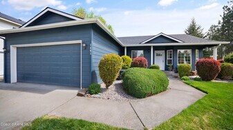 1461 Elderberry Cir in Coeur d'Alene, ID - Building Photo