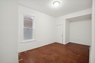 163 Bidwell Ave in Jersey City, NJ - Building Photo - Building Photo