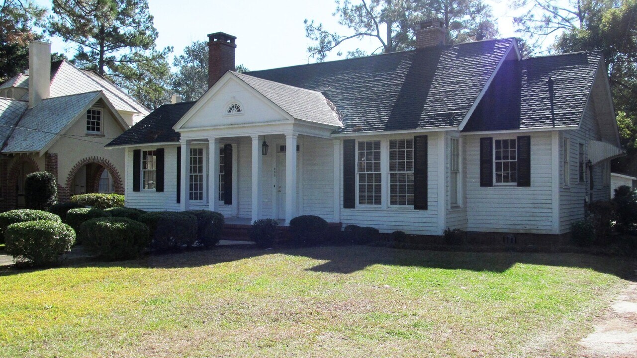 203 E Alden Ave in Valdosta, GA - Building Photo