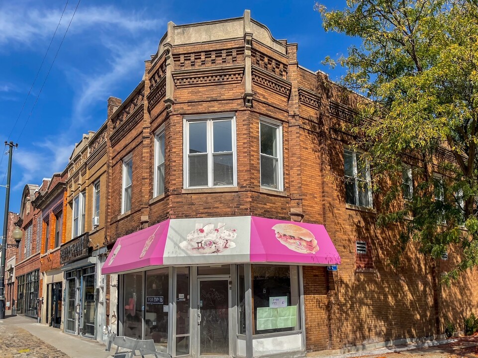 2908 N Wisner Ave-Unit -2 in Chicago, IL - Foto de edificio