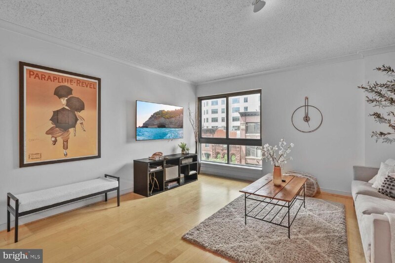 777 7th St NW in Washington, DC - Building Photo
