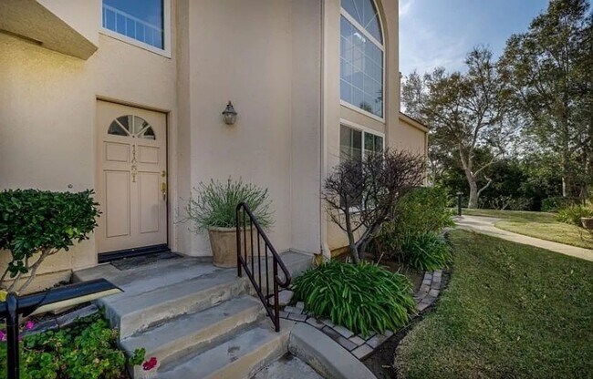 11247 Sierra Pass Pl in Los Angeles, CA - Building Photo - Building Photo