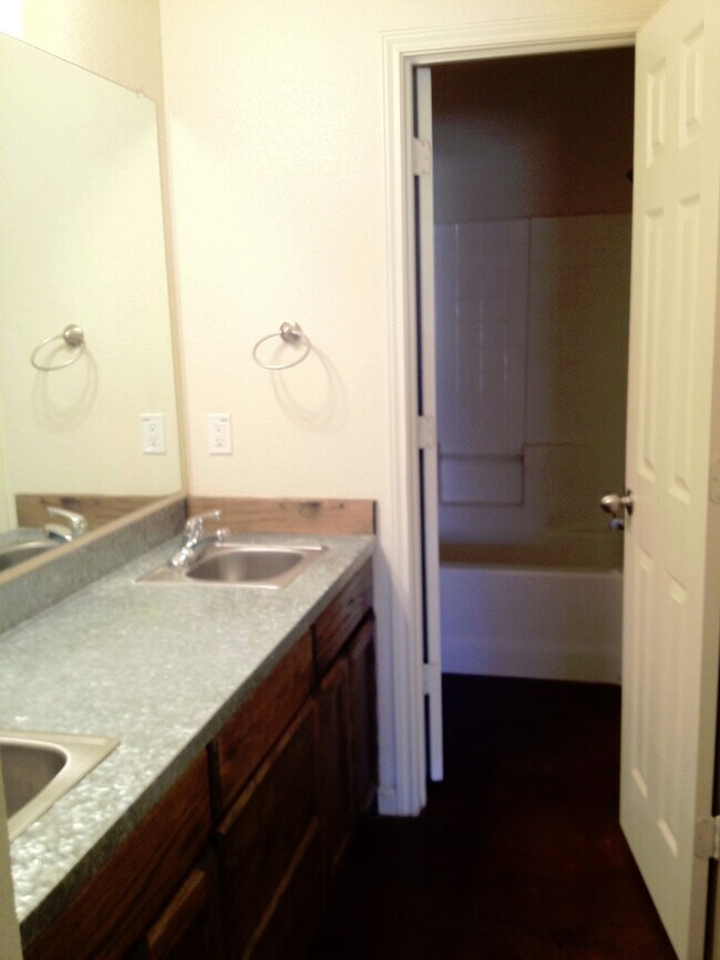 property at 1305 Chapelwood Dr