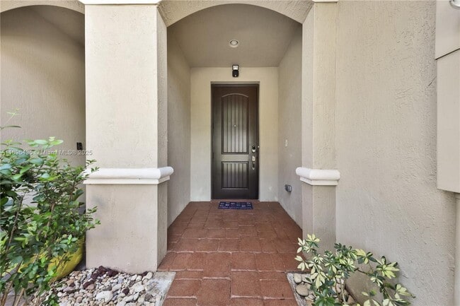 346 NE 47th Pl in Pompano Beach, FL - Building Photo - Building Photo