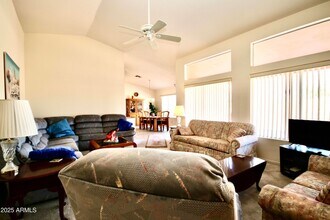 6973 S Oakmont Dr, Unit 1 in Chandler, AZ - Building Photo - Building Photo