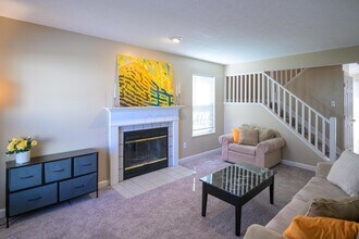 961 Philadelphia Dr in Westerville, OH - Building Photo - Building Photo