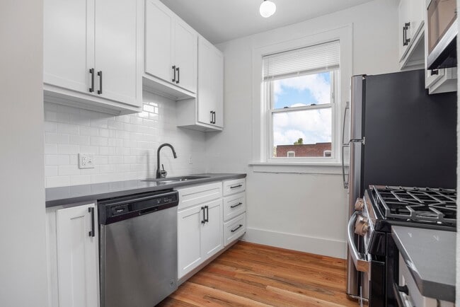 729 Westgate Ave in University City, MO - Foto de edificio - Building Photo